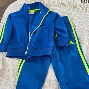 Adidas set size 2t